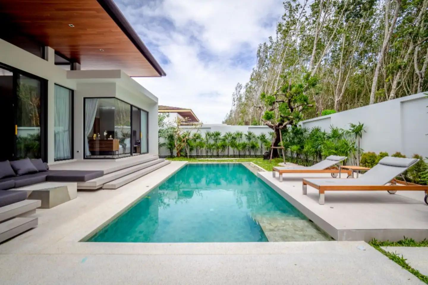 Botanica Modern Loft – 4 Bedroom