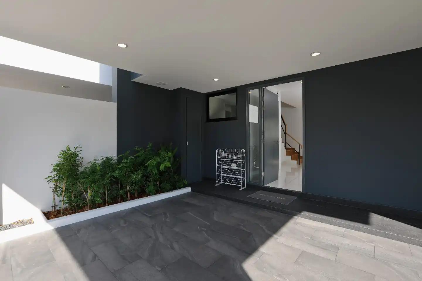 3 Bedroom Townhome With Pool In Laguna Park For Sale By A Private Owner - Photo 3