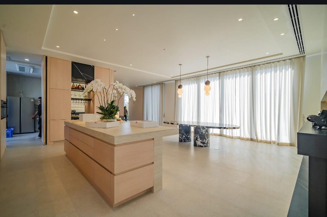 Luxury 5-Bedroom Two-story Villa in Lavish Estate, Chalong - Photo 3
