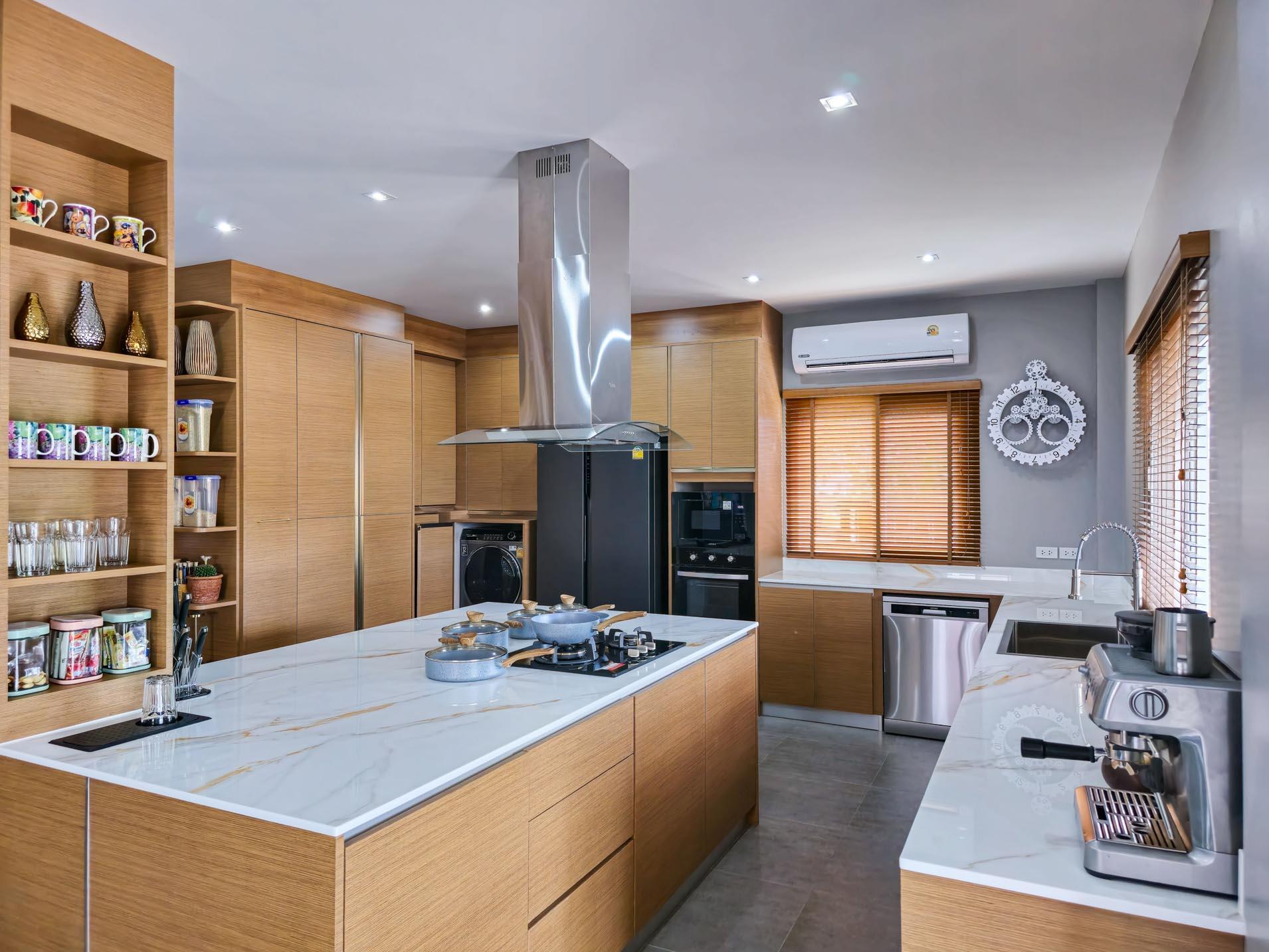 Fully Furnished Smart Home 4-Bedroom Villa for Sale in Rawai - Photo 3