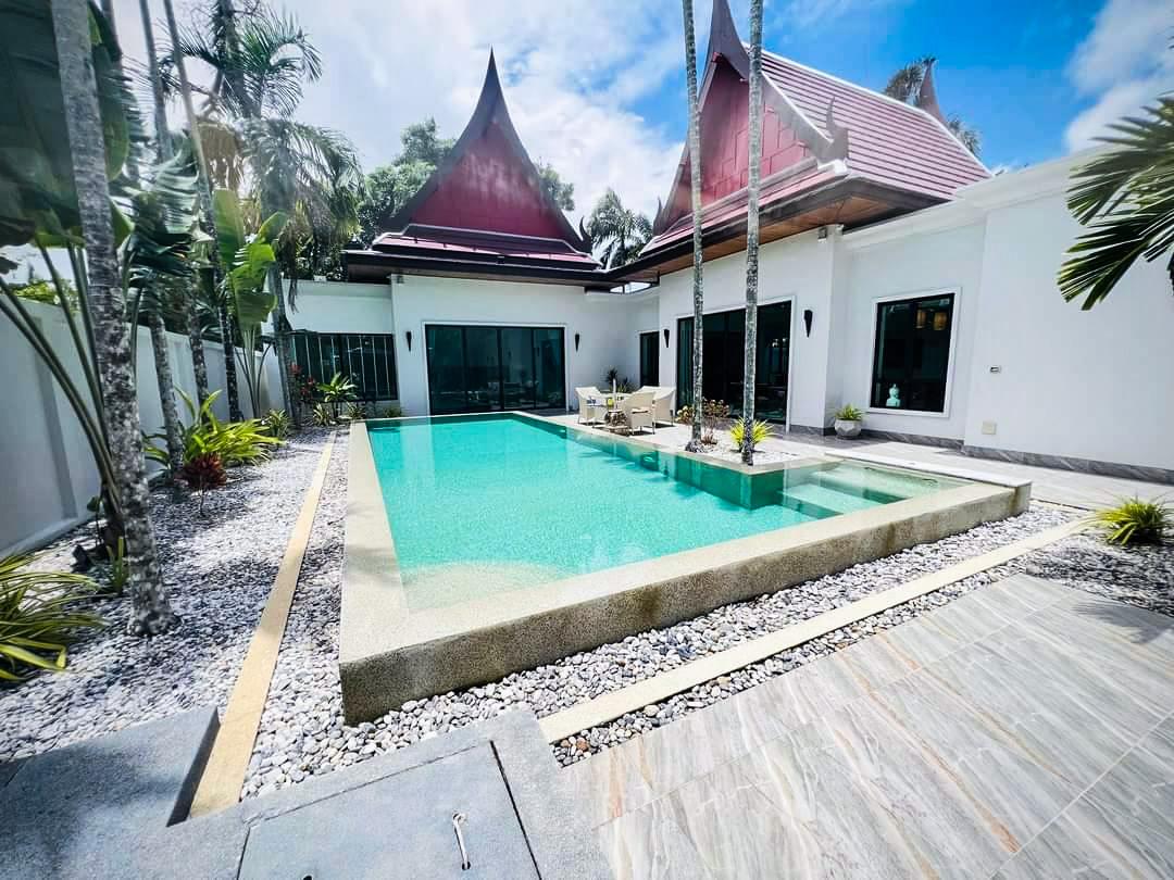 Standalone 3-Bedroom Pool Villa for Sale in Pasak, Cherngtalay, Phuket