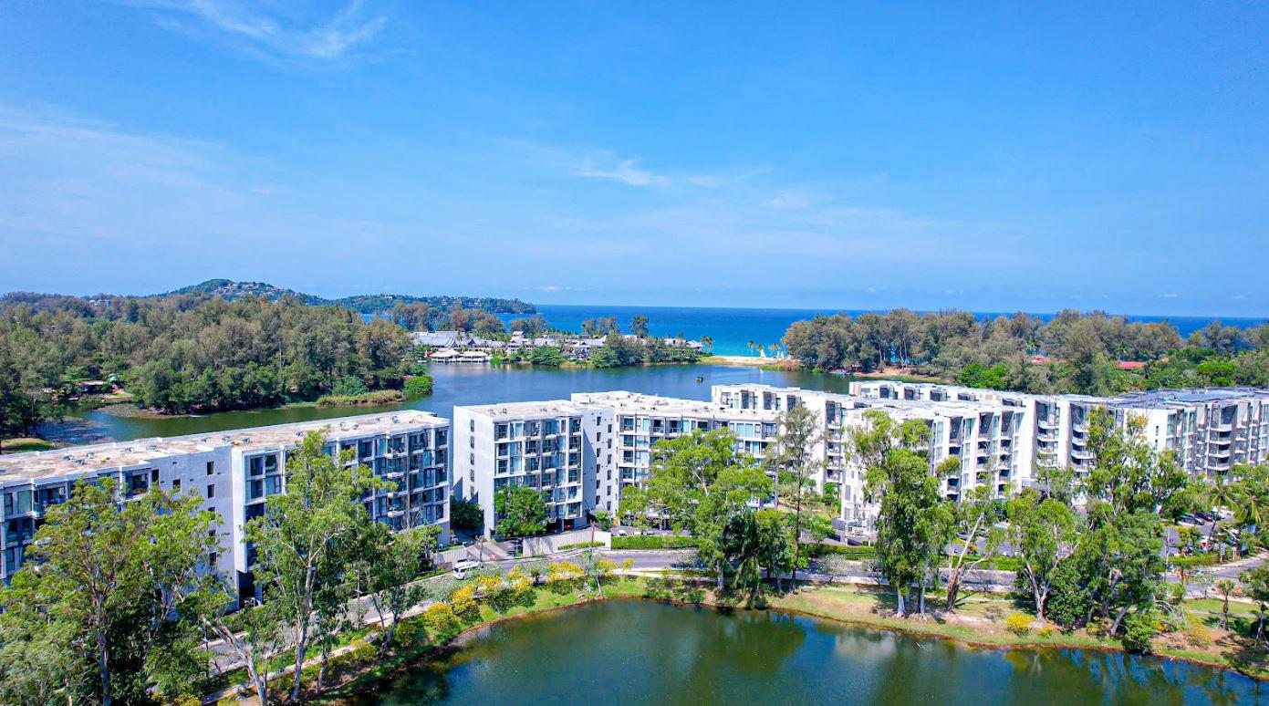 2-Bedroom Lake View Cassia Residences Condo for Sale - From Private Owner