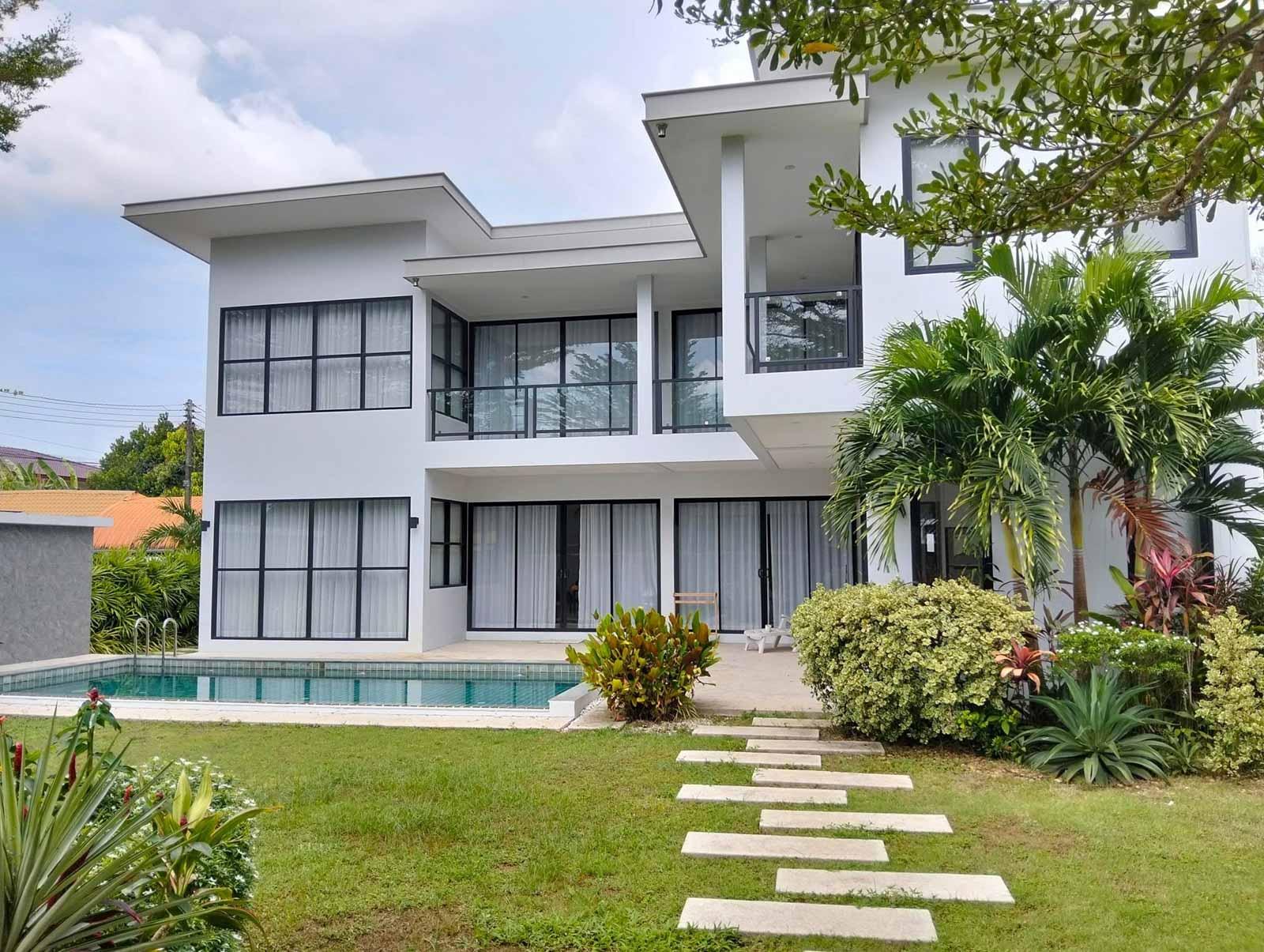 Spacious Two-story 3+1 Bedroom Pool Villa for Sale in Cherngtalay, Phuket