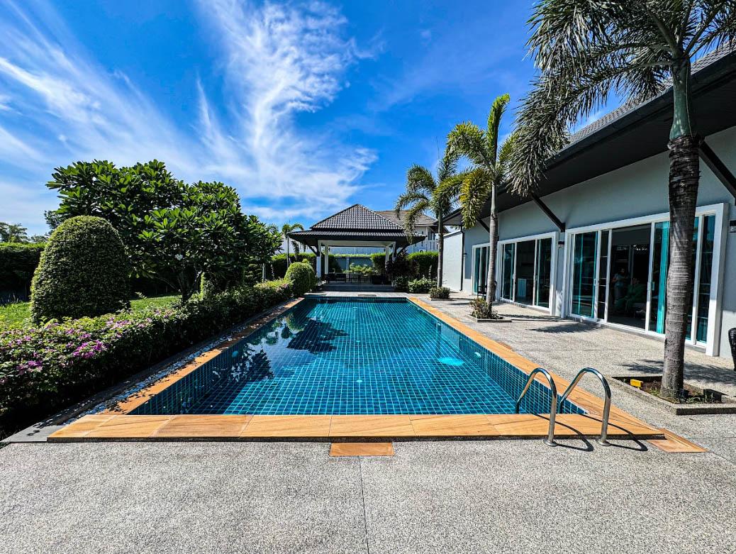 3-Bedroom Bua Sawan Villa for Sale on Large Plot in Cherngtalay - From Private Owner