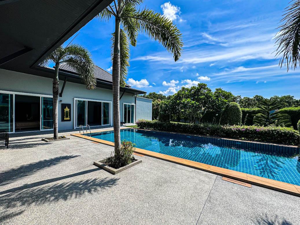 3-Bedroom Bua Sawan Villa for Sale on Large Plot in Cherngtalay - From Private Owner - Photo 2