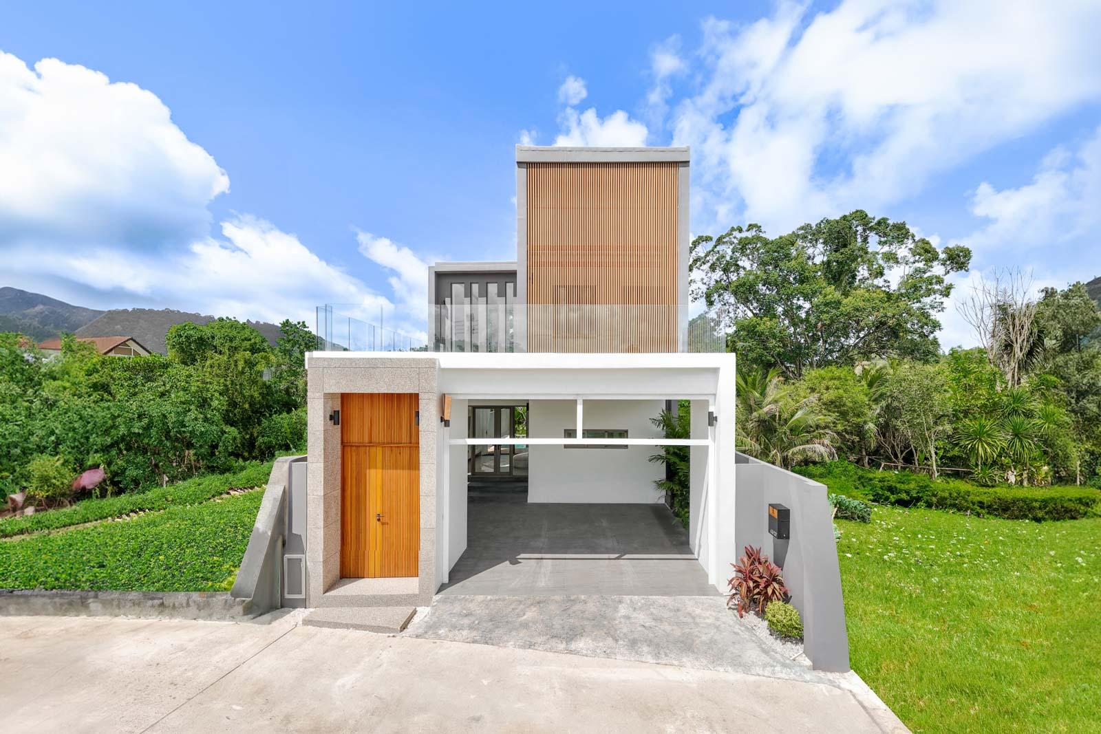 Modern Tropical High ROI 4-Bed Rachada Pool Villa in Baan Manik