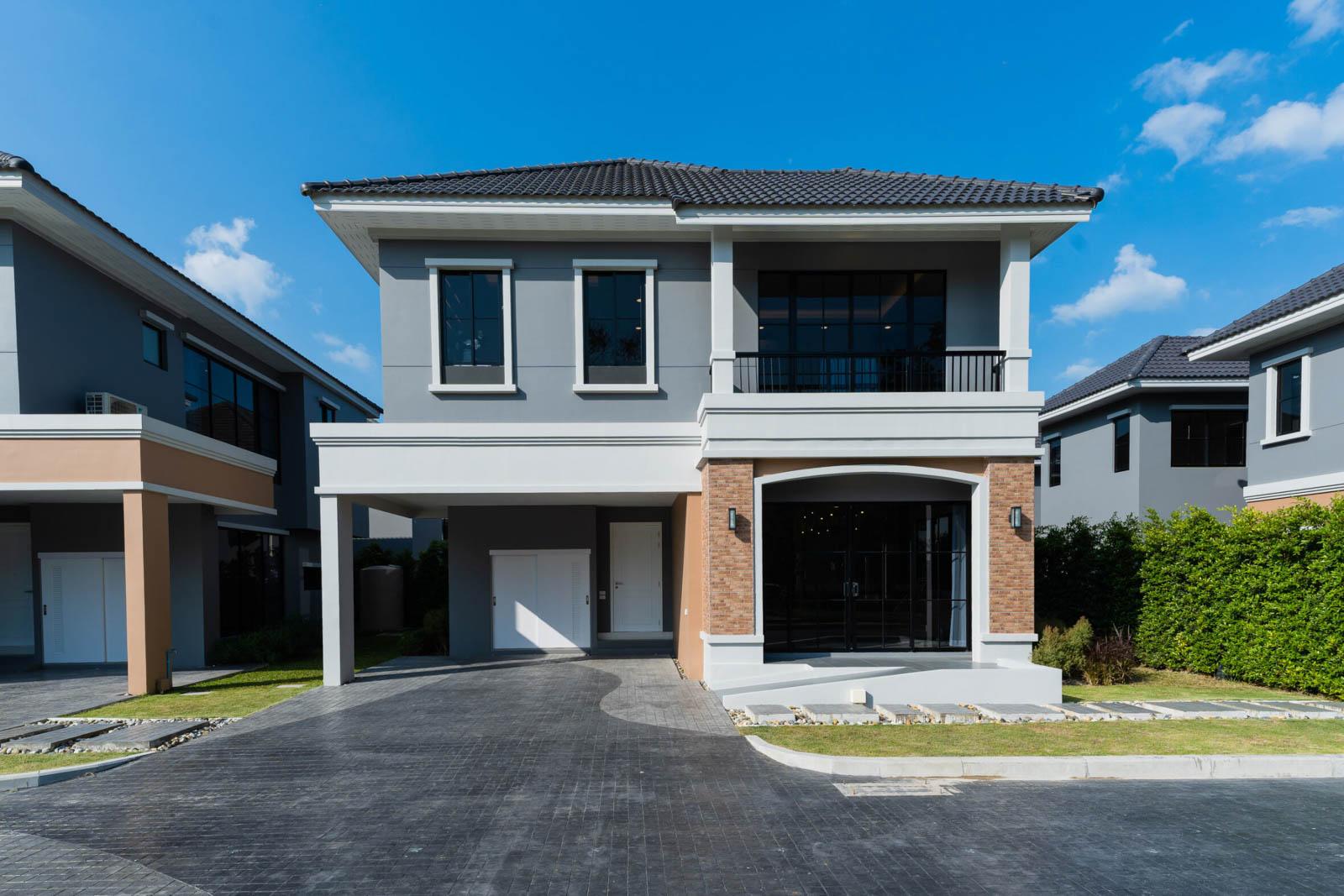 British-style Detached 4 Bedroom Ready to Move in House for Sale at Crown Estate Koh Keaw
