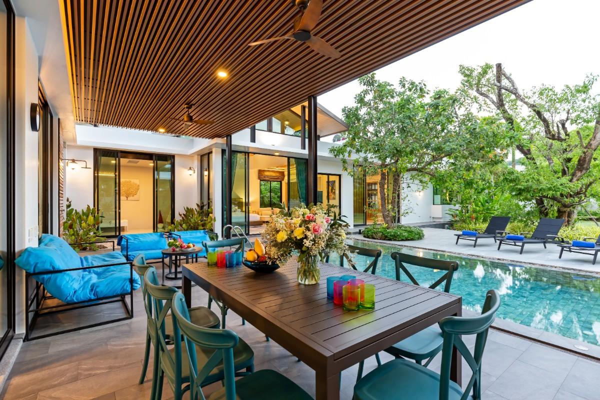 Luxury 7-Bedroom Villa on Largest Plot in Baan Bua - 500m from Naiharn Beach