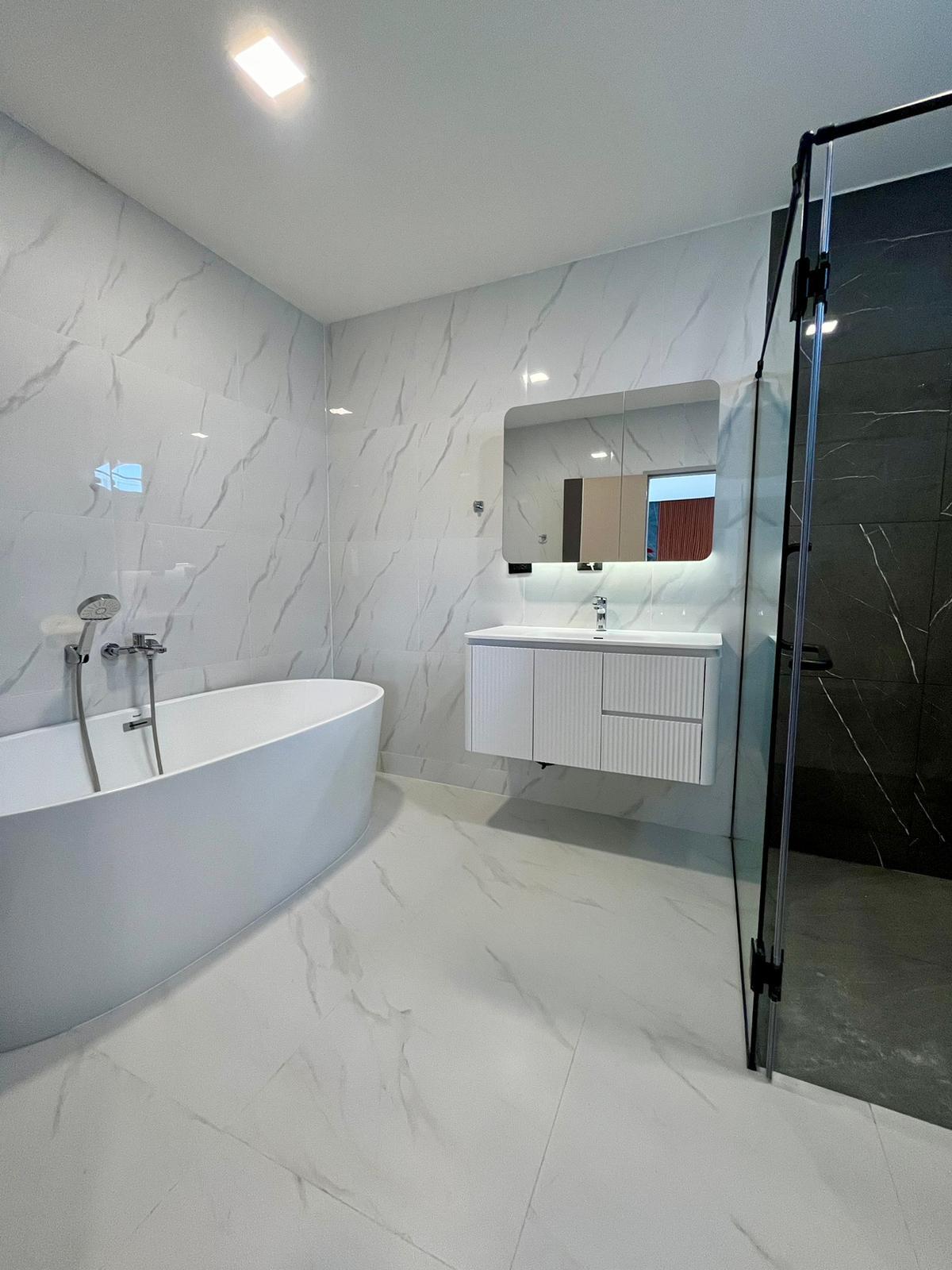 Modern 4-Bedroom Pool Villa for Sale on Soi King Pattana 4 Rawai Phuket - Photo 3