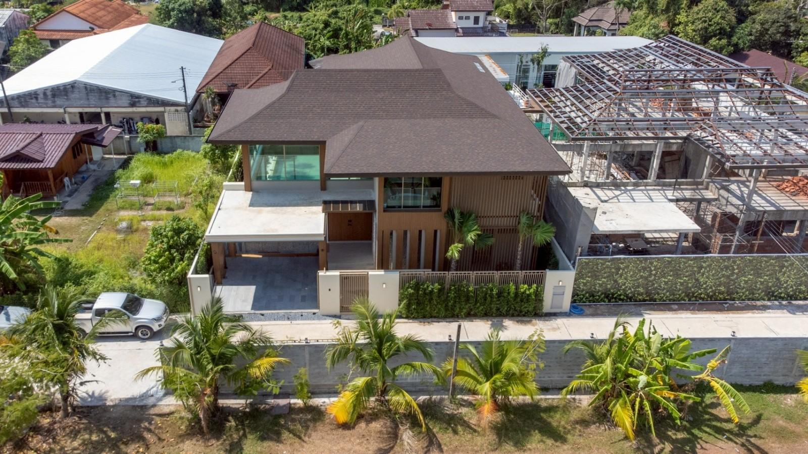 Exterior view of Luxurious 4 Bed Salila Sol Pool Villa - Walking Distance to Boat Avenue - Type A