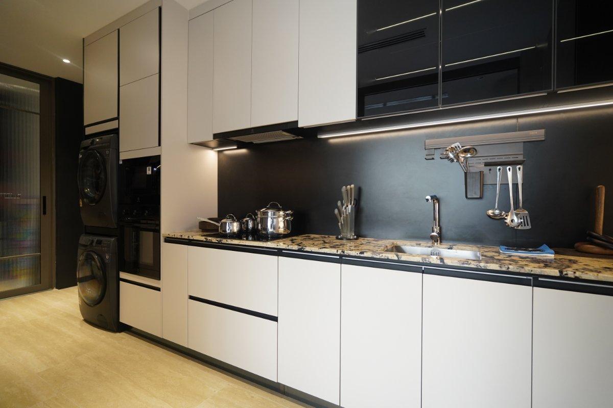Interior view of 2 Bedroom Large Condo for Sale at The Liberty Condominium by Wallaya