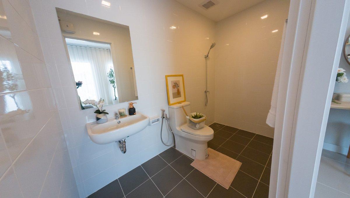 Interior view of Ready.to-move-in 3-Bedroom House for Sale - Pruksa Vile Thalang