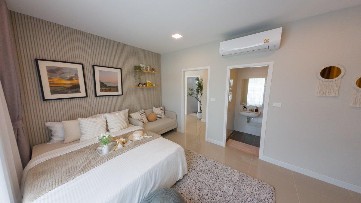 Interior view of Ready.to-move-in 3-Bedroom House for Sale - Pruksa Vile Thalang