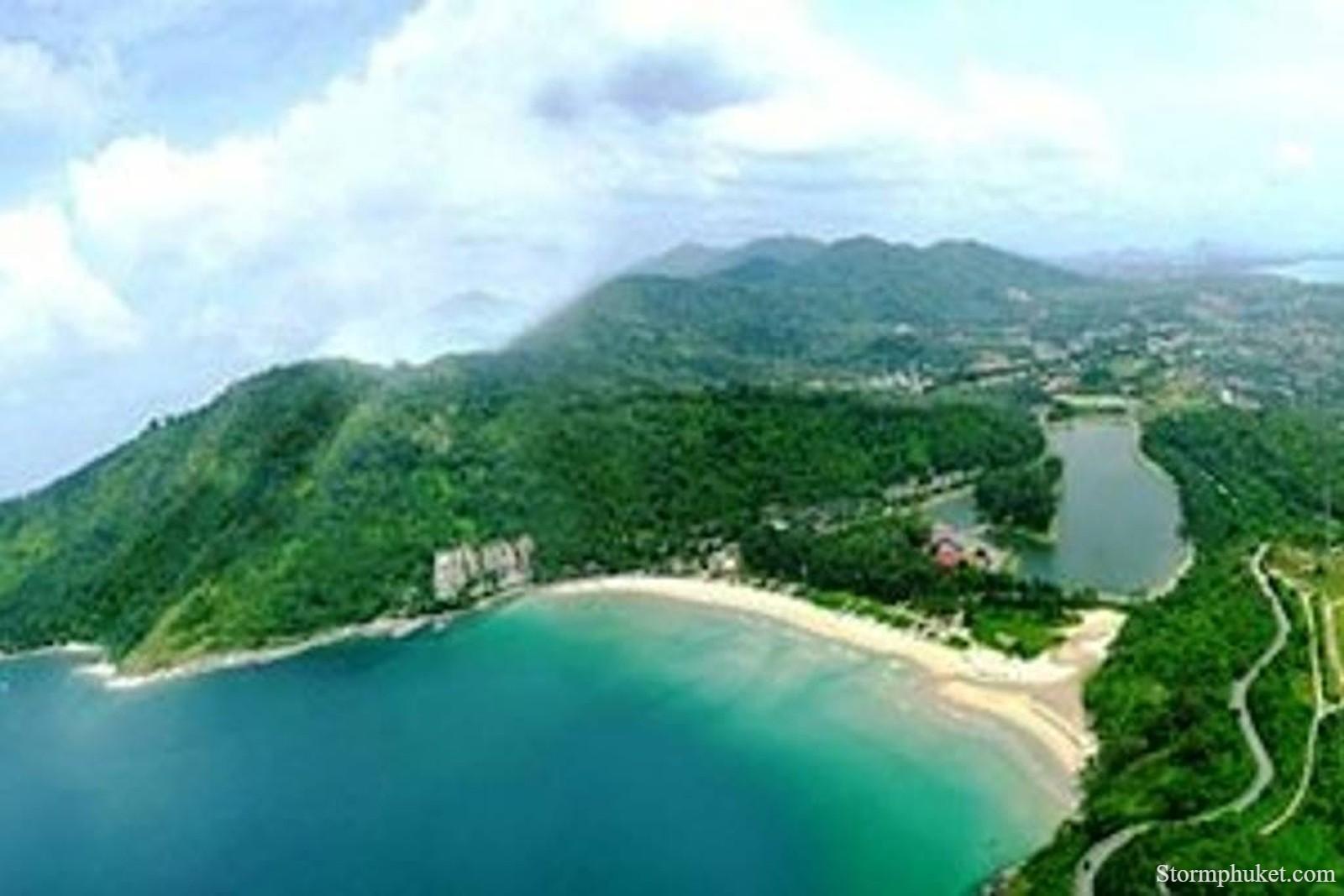 Interior view of Foreign Freehold 2-Bedroom Condo for Sale in The Sands Naiharn Beach