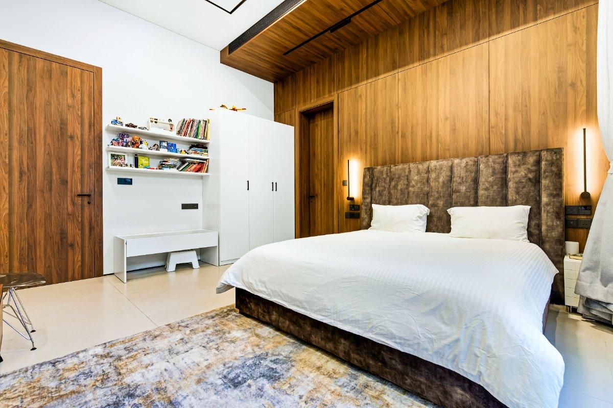 Interior view of Sunti Villas Cherngtalay – Spacious 4-Bedroom Tropical Villas for Sale