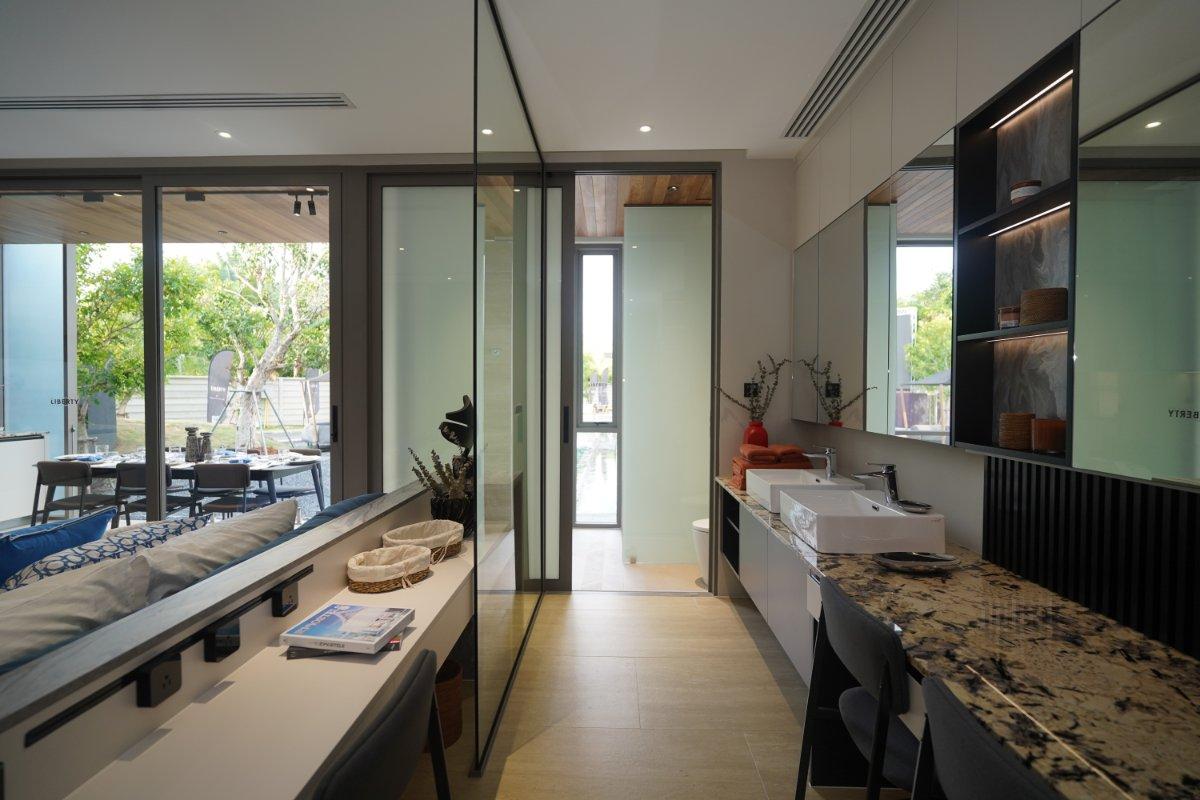 Interior view of 2 Bedroom Apartment for Sale at The Liberty Condominium by Wallaya