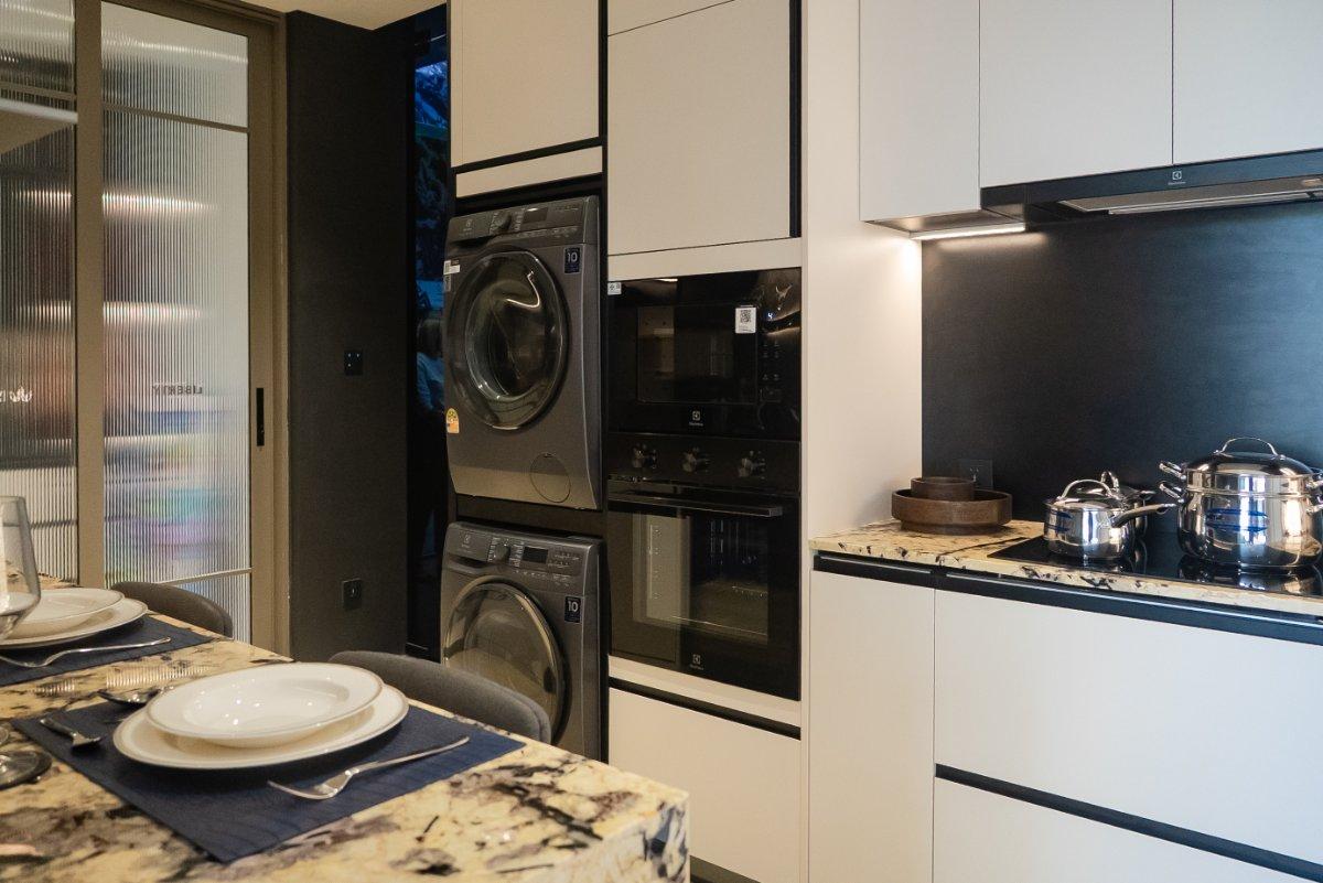 Interior view of 2 Bedroom Apartment for Sale at The Liberty Condominium by Wallaya