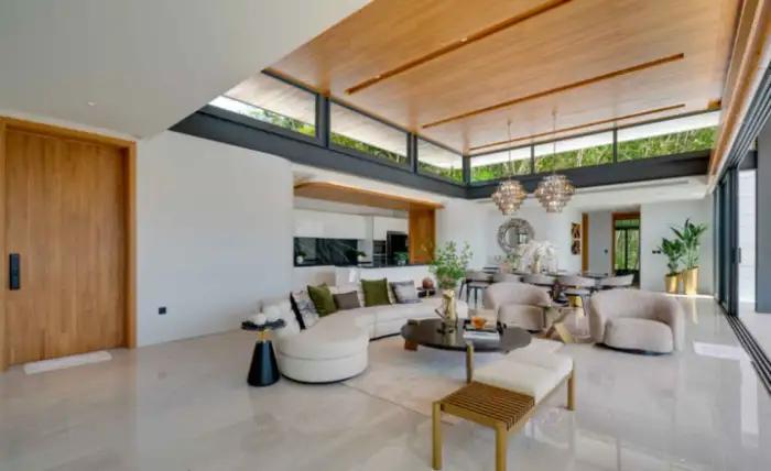 Interior view of 4 Bedroom Luxurious Pool Villa for Sale at Botanica Sky Valley – Type B