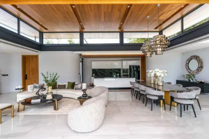 Interior view of 4 Bedroom Luxurious Pool Villa for Sale at Botanica Sky Valley – Type B