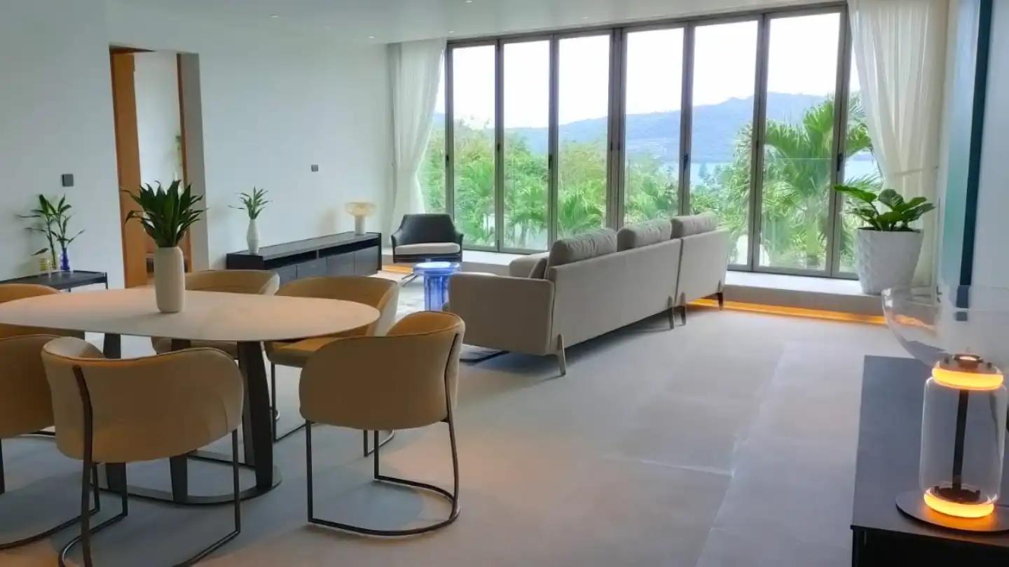 Interior view of Bluepoint Condo - 2 Bedroom Pool Access