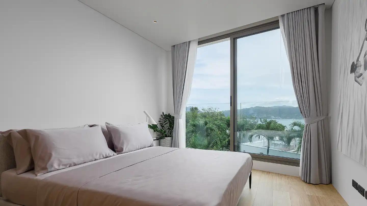 Interior view of Bluepoint Condo - 2 Bedroom Pool Access
