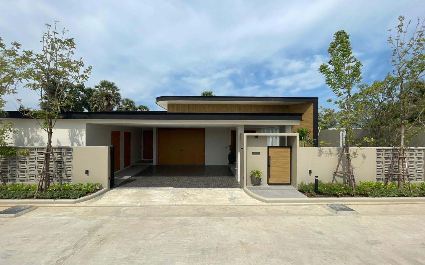 Interior view of 4 Bedroom Pool Villa for Sale in Alinda Villas, Thalang - Near Beach & Schools