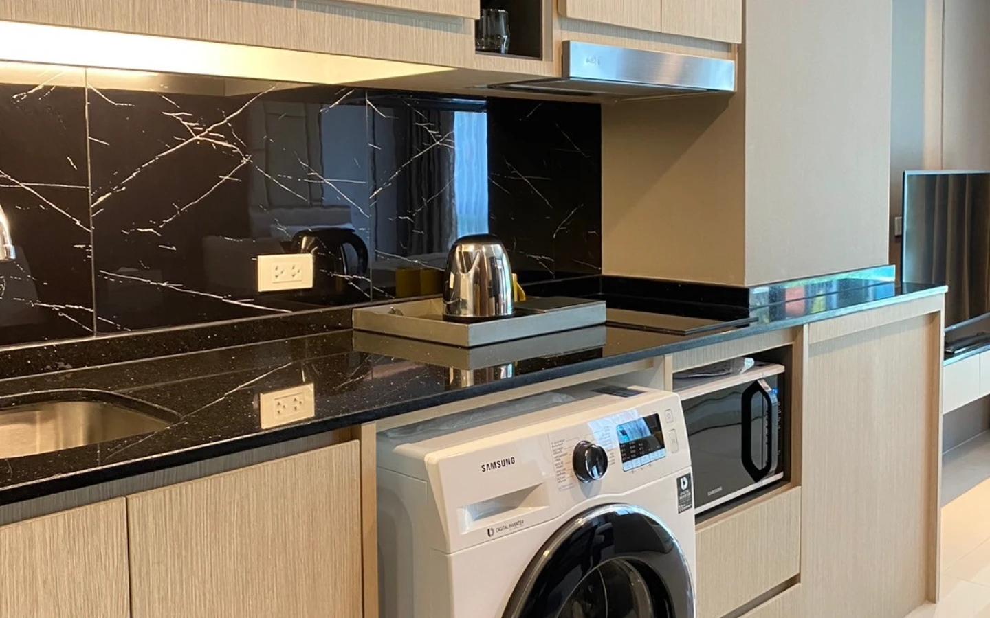 Interior view of Standard 1 Bedroom Condo for Sale at Panora Mida Grande Surin - D509