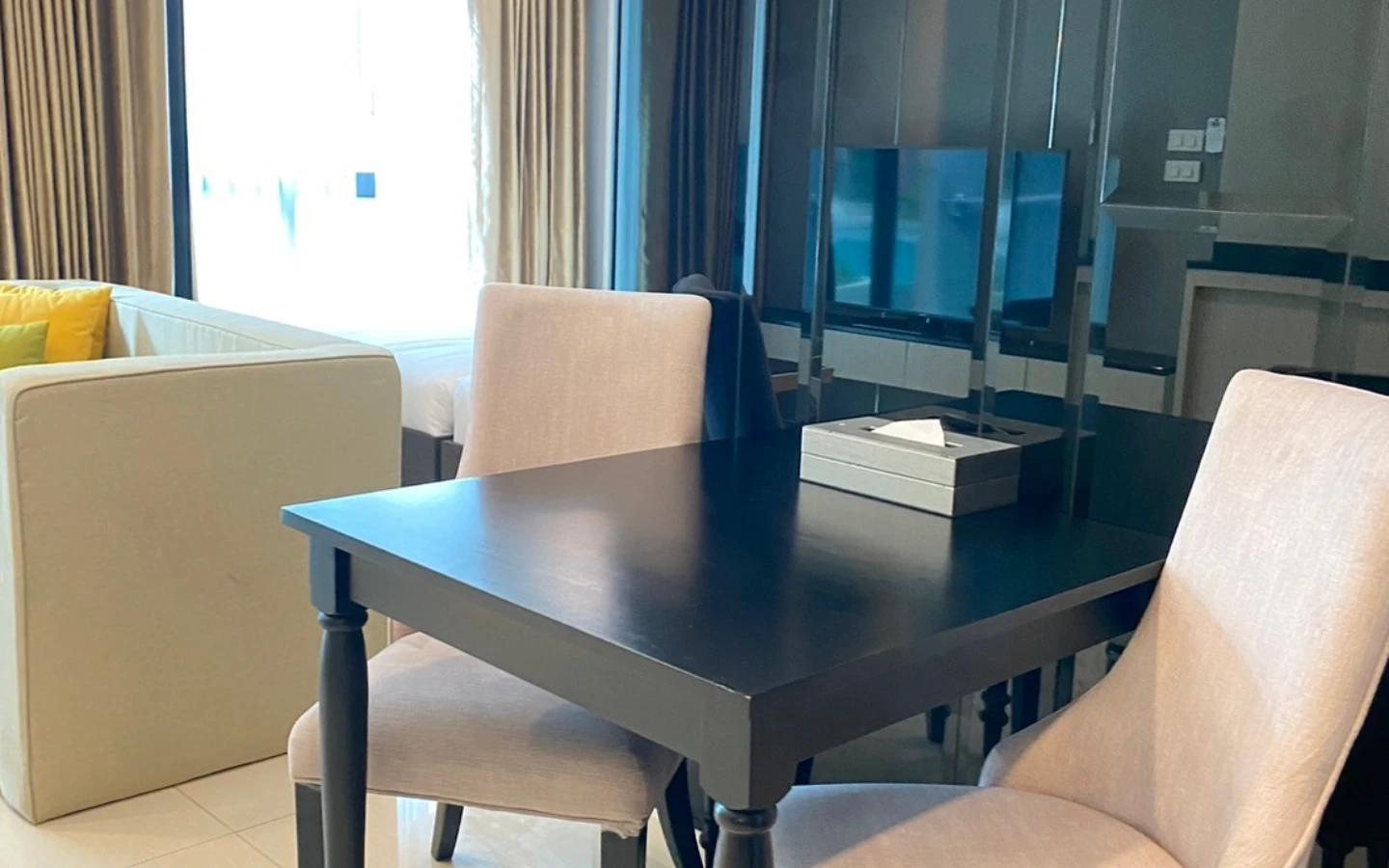 Interior view of Standard 1 Bedroom Condo for Sale at Panora Mida Grande Surin - D509