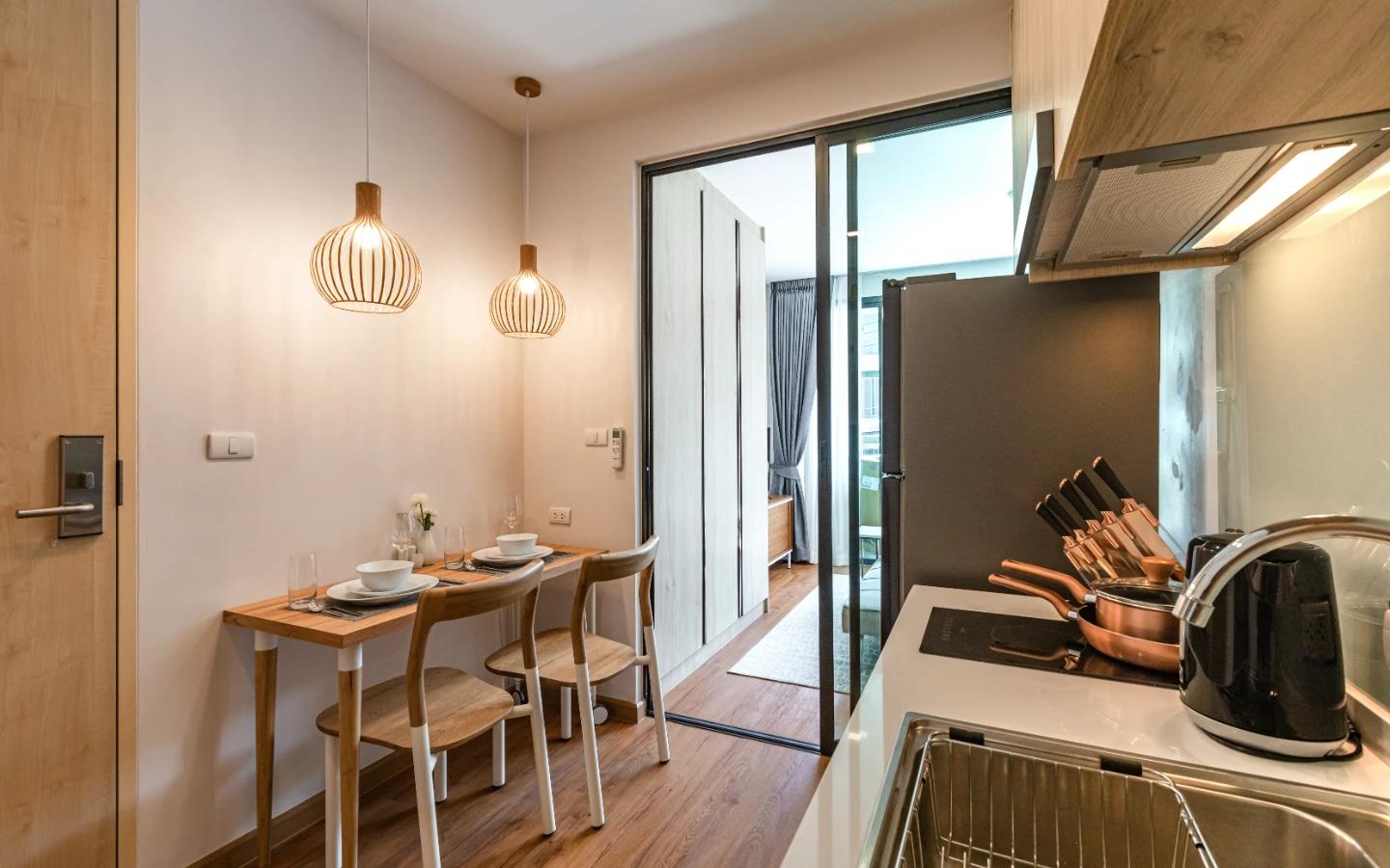Interior view of Deluxe 1 Bedroom Apartment for Sale at Proud Condominium