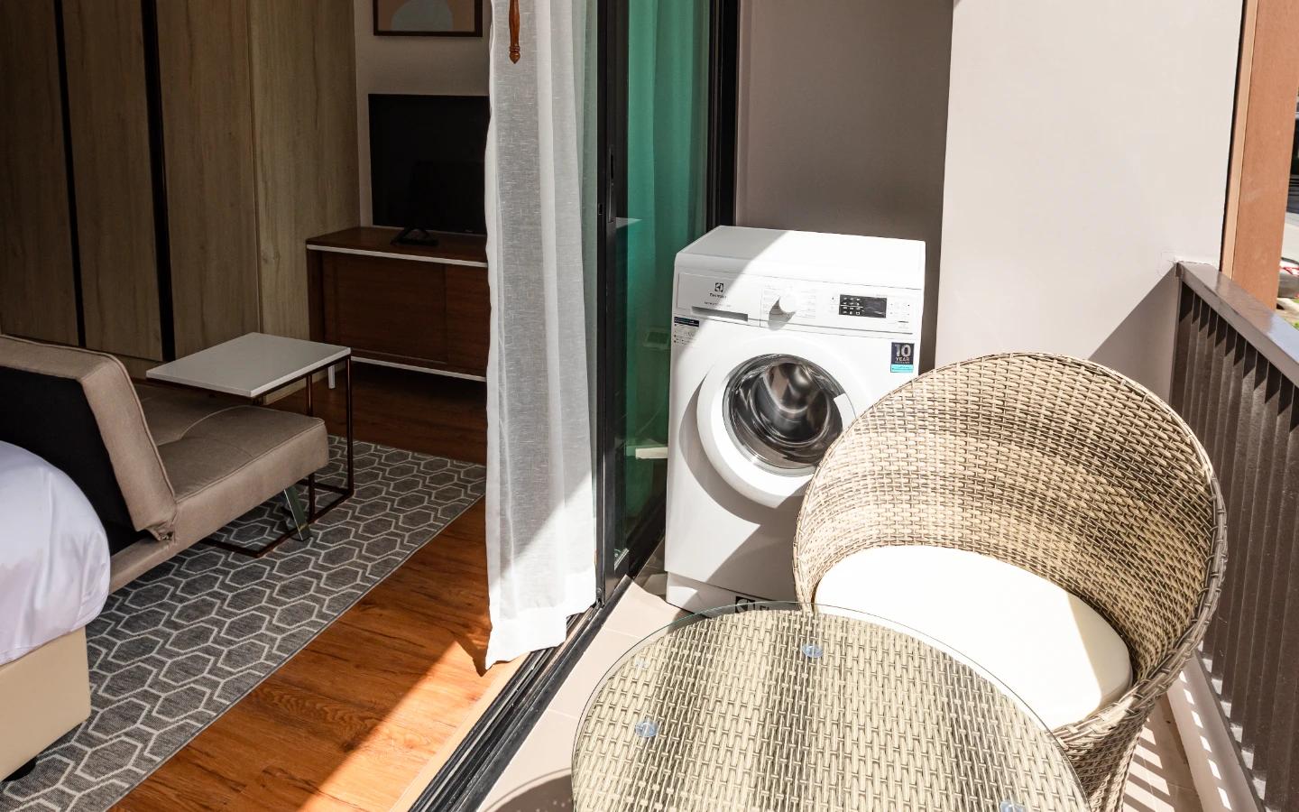 Interior view of Deluxe 1 Bedroom Apartment for Sale at Proud Condominium