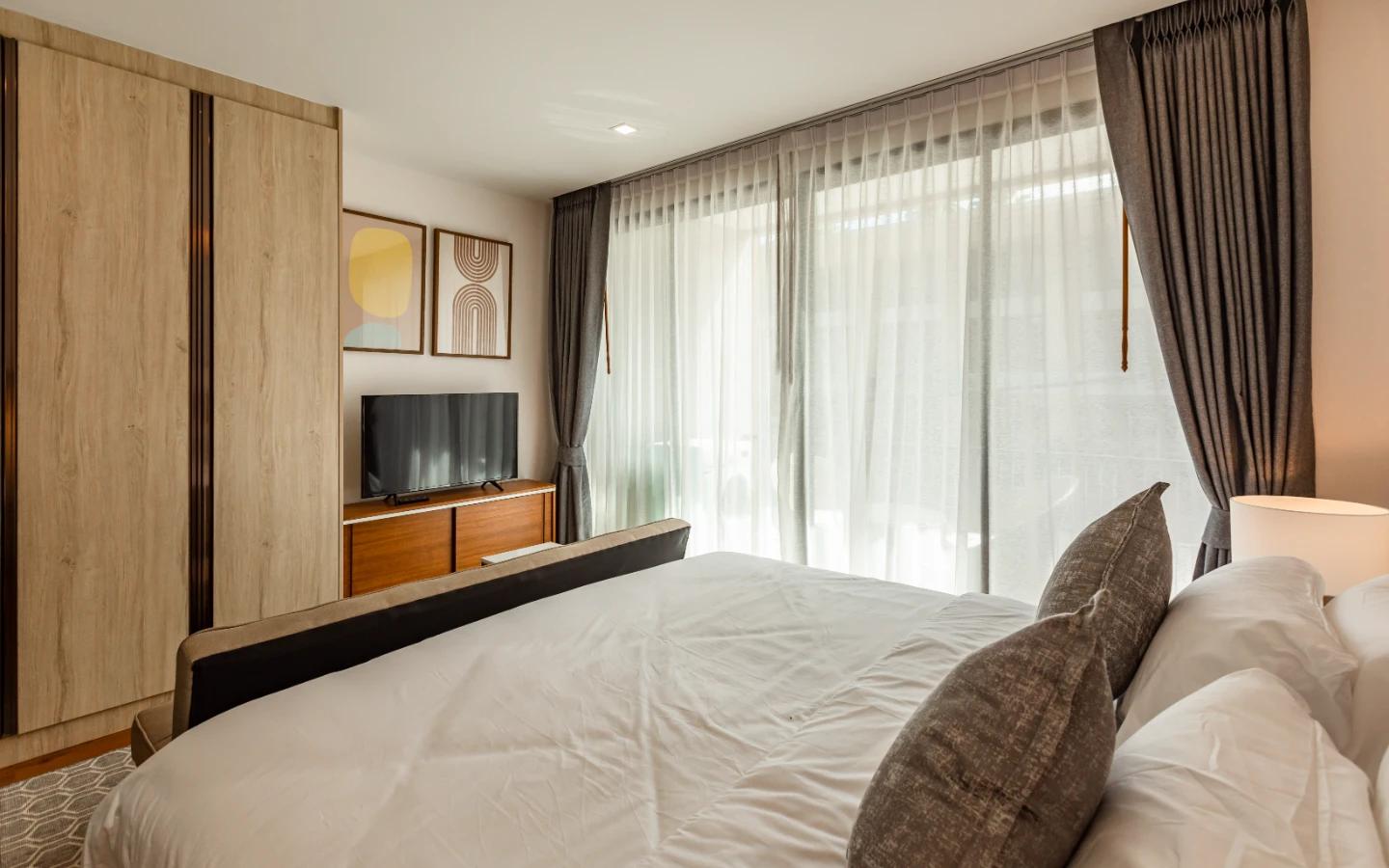 Interior view of Deluxe 1 Bedroom Apartment for Sale at Proud Condominium