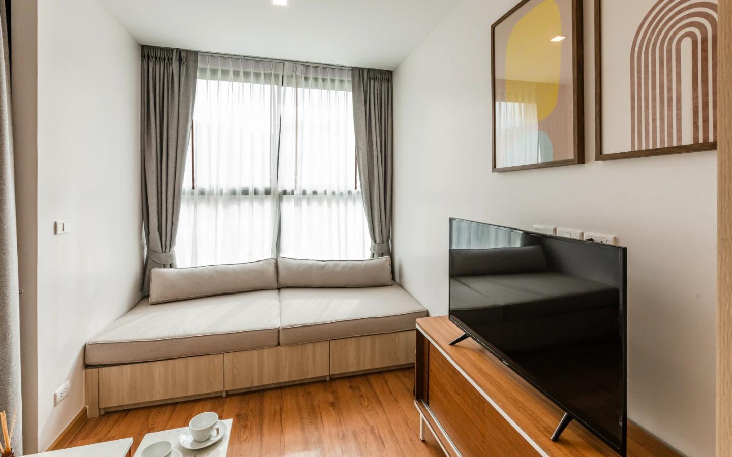 Interior view of Superior 1 Bedroom Apartment for Sale at Proud Condominium
