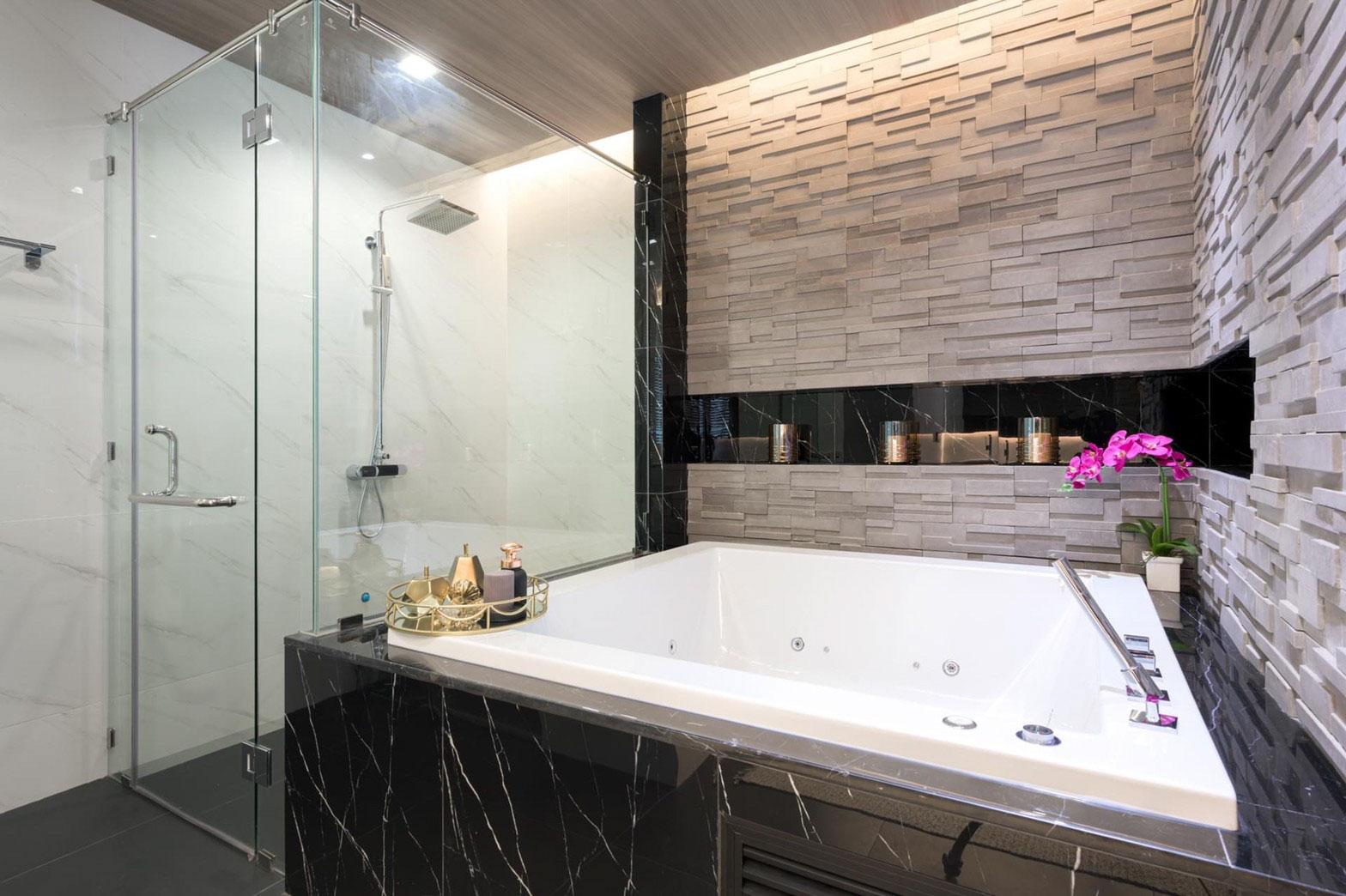 Hotel-Serviced 2-Bed Pool Villa in Surin - Panora Mida Grande Pool Villas - 500m from Beach - Photo 11