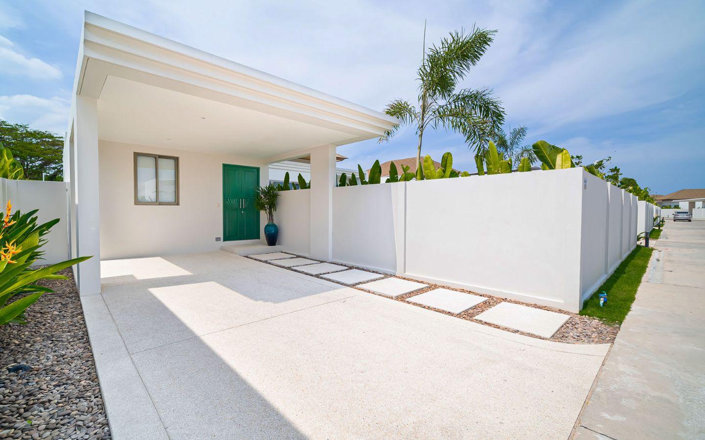 Interior view of 3 Bedroom Brand New Resale Villa at Trichada Breeze, Pasak 13