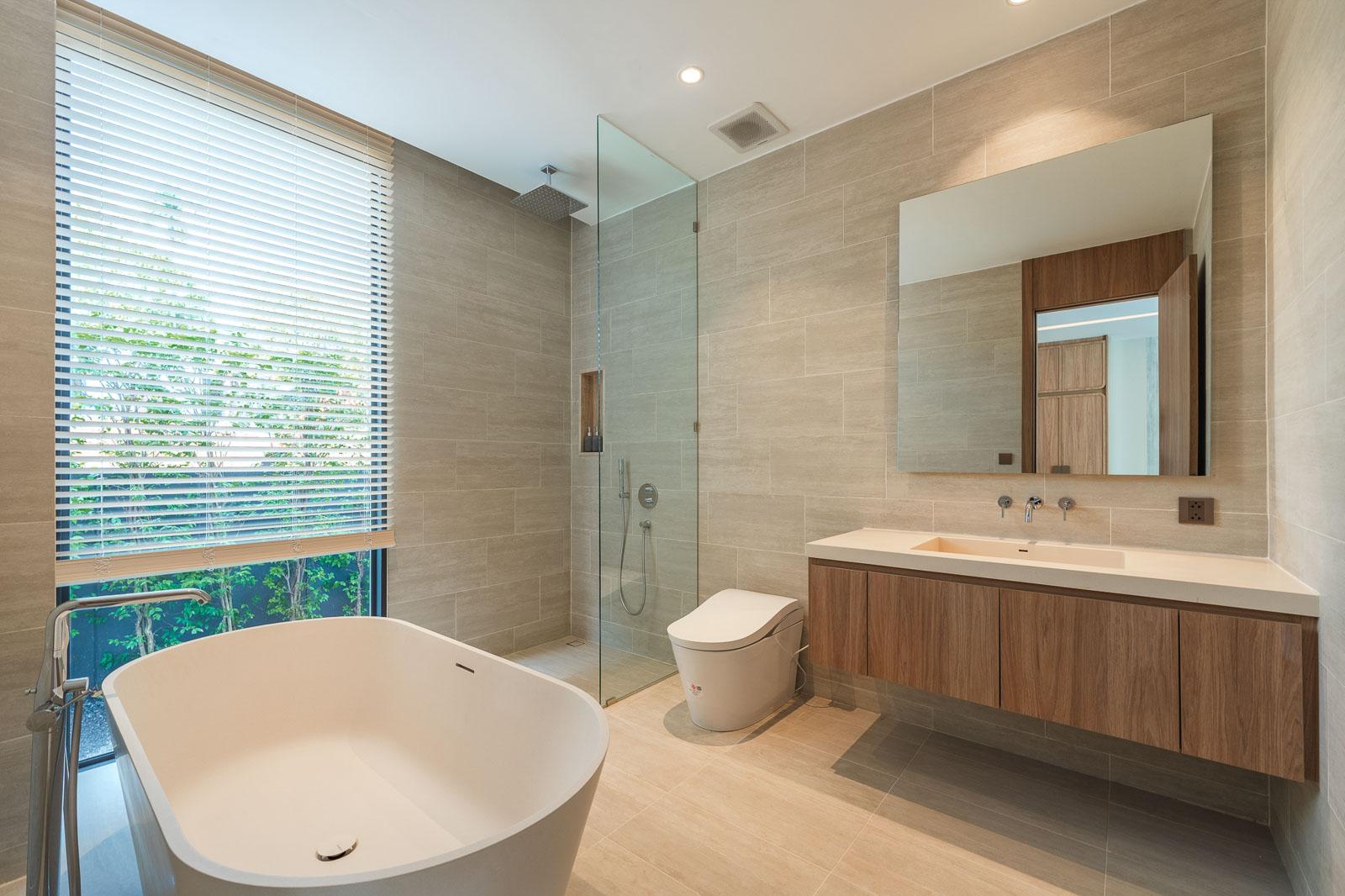 Private 5-Bedroom Pool Villa for Sale in Nature's Rest - Cherngtalay, Phuket - Photo 16