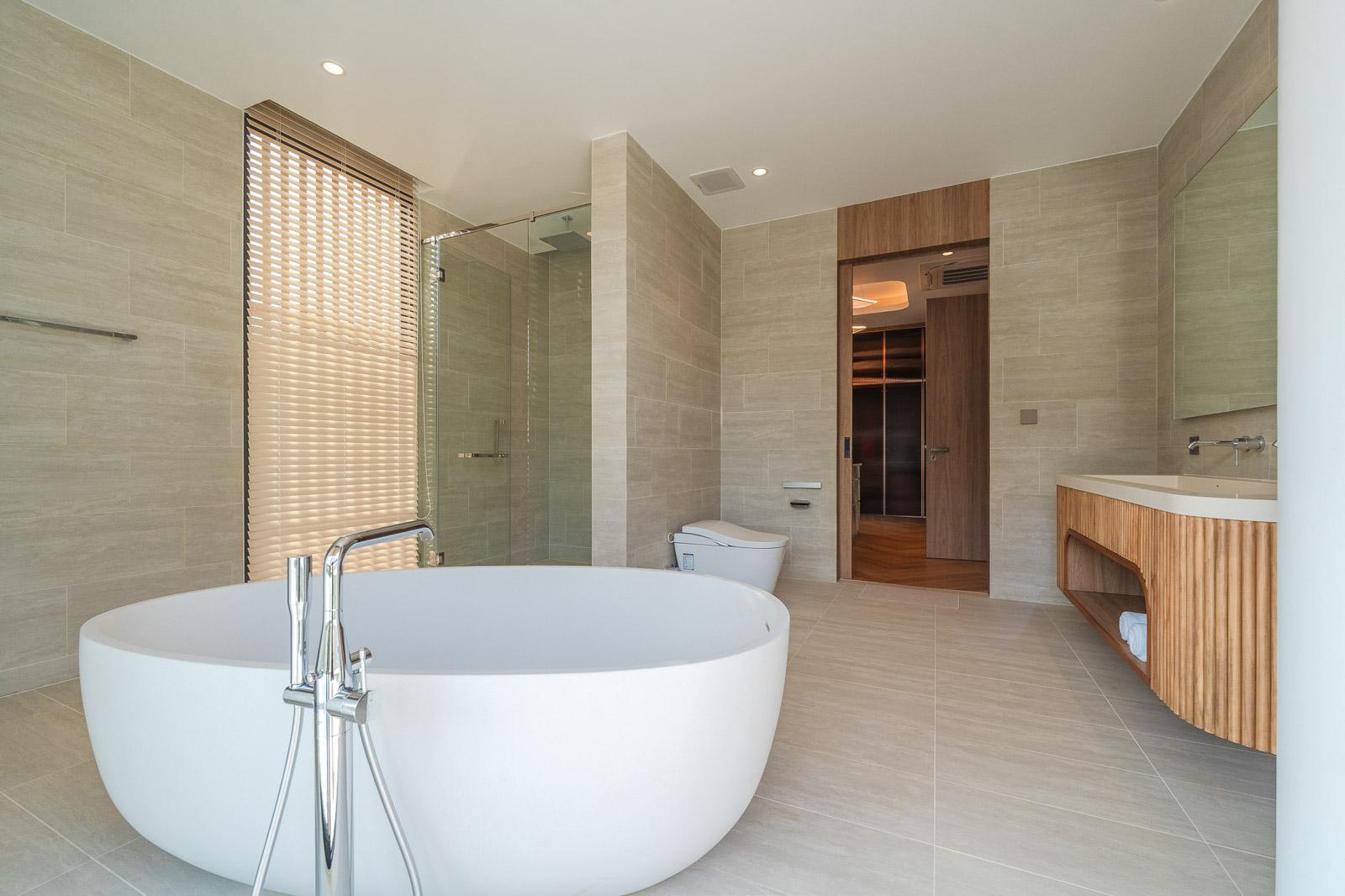 Private 5-Bedroom Pool Villa for Sale in Nature's Rest - Cherngtalay, Phuket - Photo 11