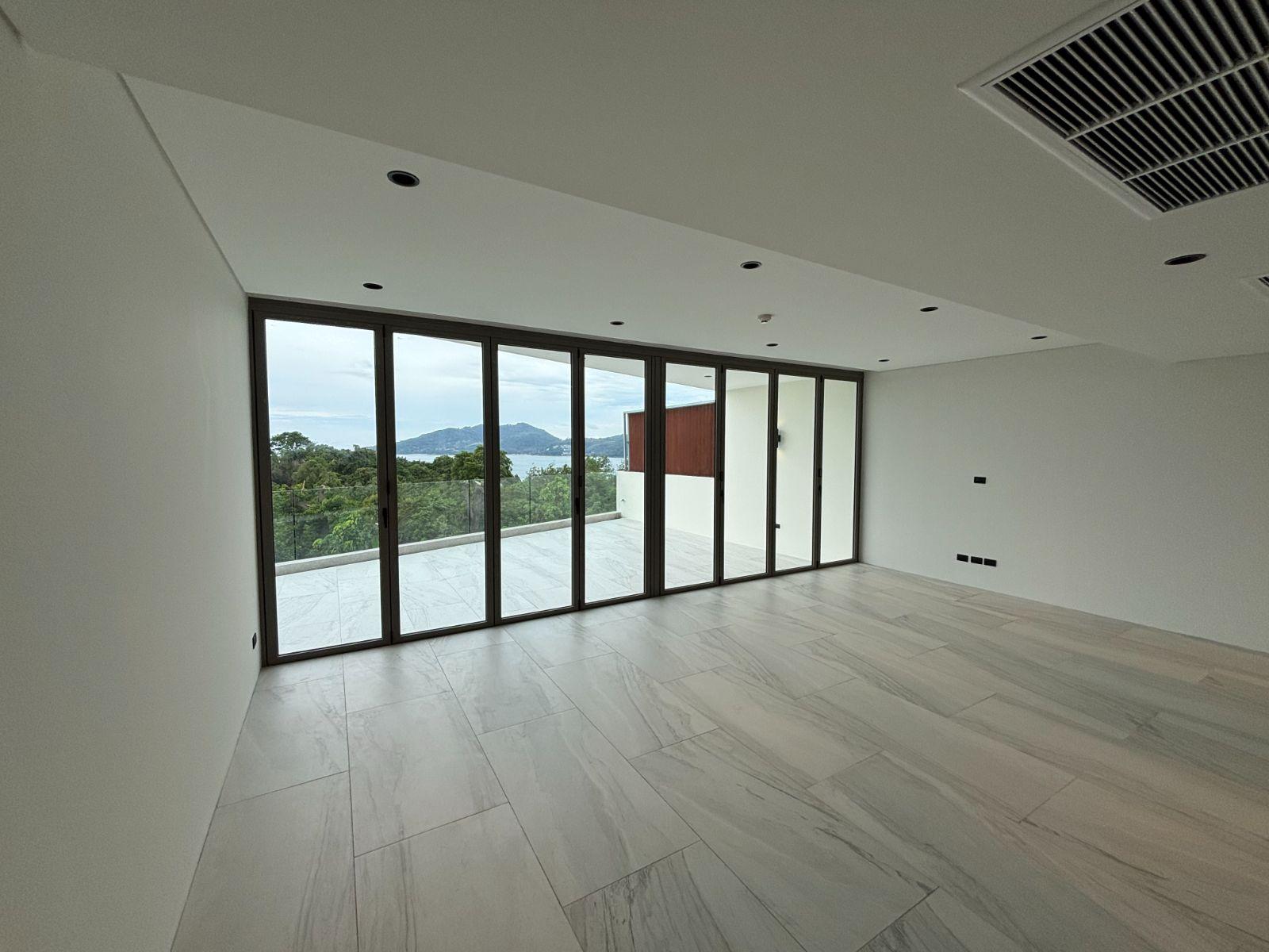 Interior view of 2 Bedroom Sea View Apartment for Sale at Bluepoint Condo, Patong - Unit 103