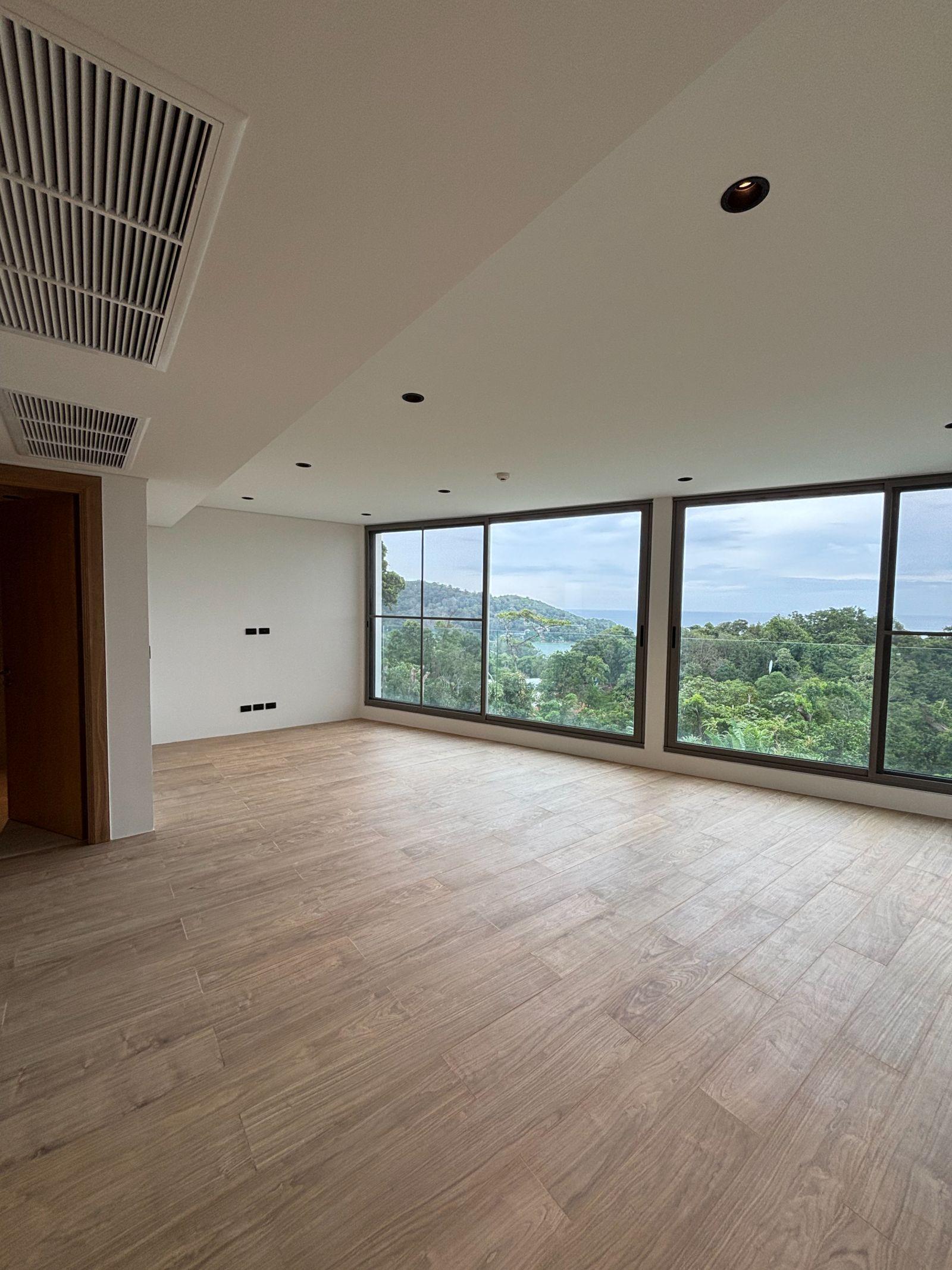 Interior view of 2 Bedroom Sea View Apartment for Sale at Bluepoint Condo, Patong - Unit 103