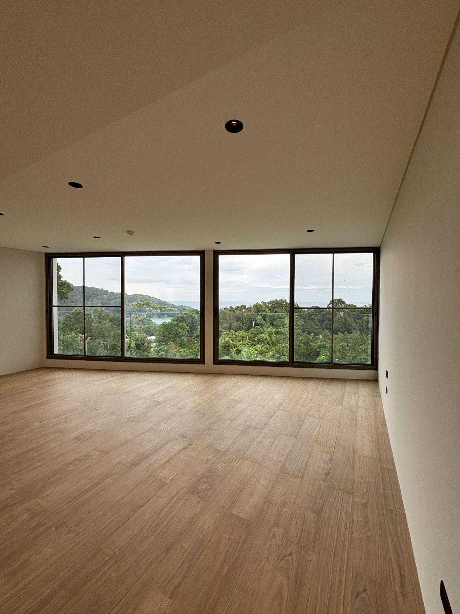 Interior view of 2 Bedroom Sea View Apartment for Sale at Bluepoint Condo, Patong - Unit 103