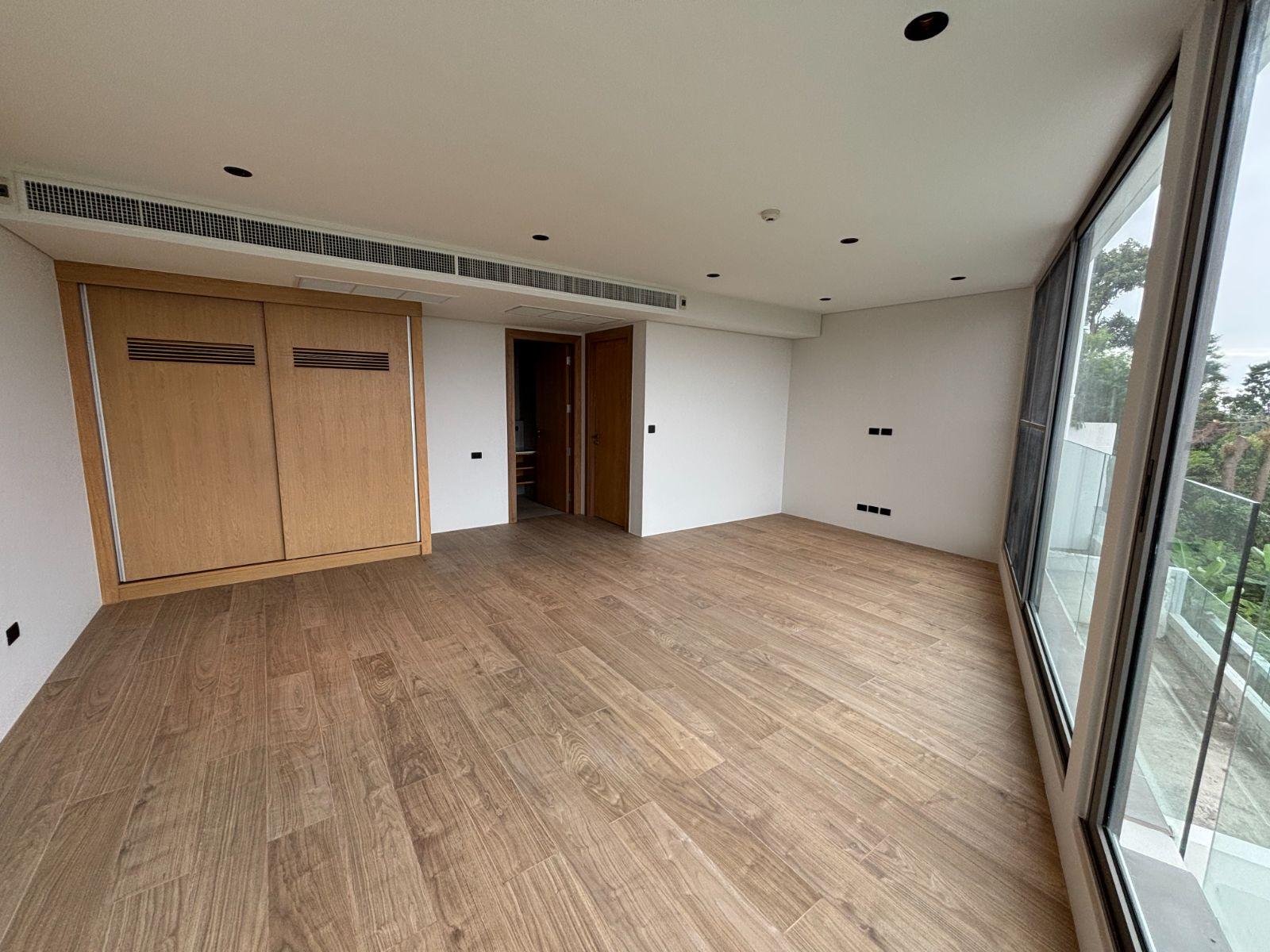 Interior view of 2 Bedroom Sea View Apartment for Sale at Bluepoint Condo, Patong - Unit 103