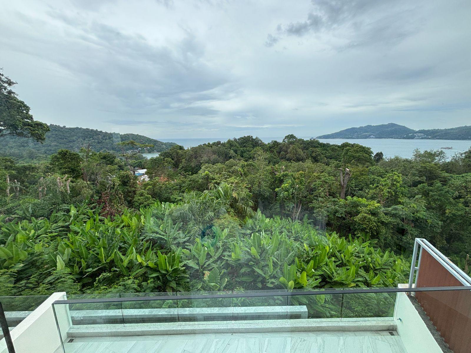 Interior view of 2 Bedroom Sea View Apartment for Sale at Bluepoint Condo, Patong - Unit 103