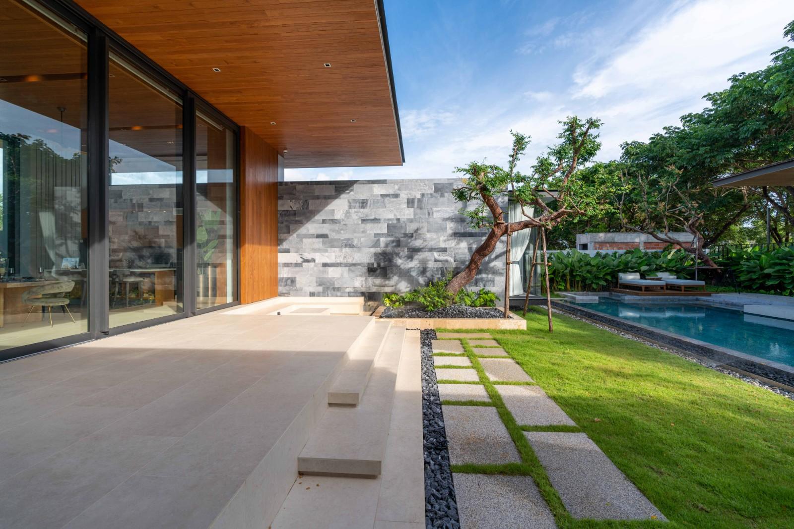Interior view of 3 Bedroom Luxurious Pool Villas for Sale in Botanica Green Boulevard