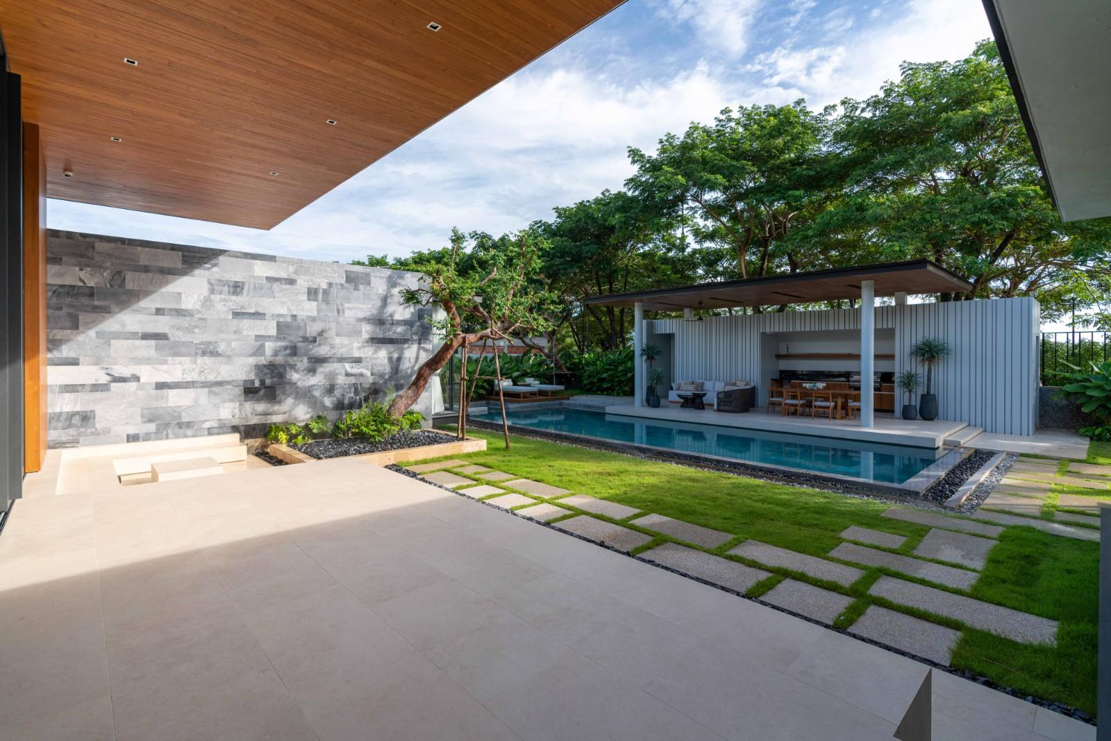 Interior view of 3 Bedroom Luxurious Pool Villas for Sale in Botanica Green Boulevard