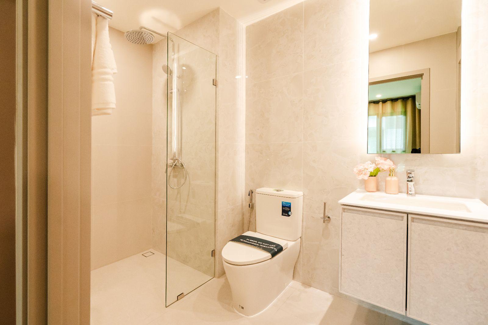 Interior view of Large 1 Bedroom Contemporary Condo for Sale at Title Coralina, Kamala