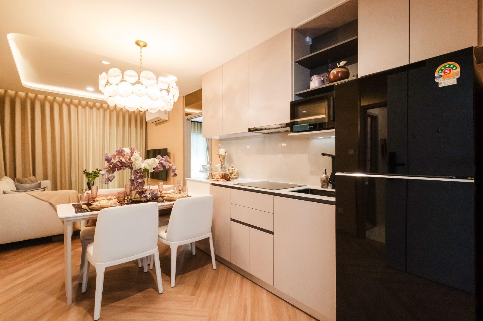 Interior view of Large 2 Bedroom Modern Condo for Sale at Title Coralina, Kamala