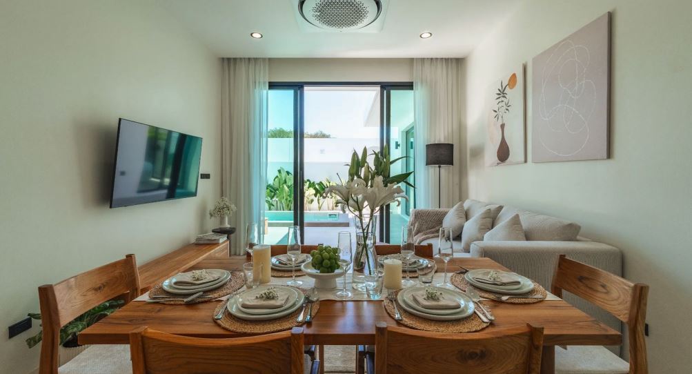 Move-in Ready 3-Bedroom Private Pool Resale Villa in Sunrise Palms - Photo 4