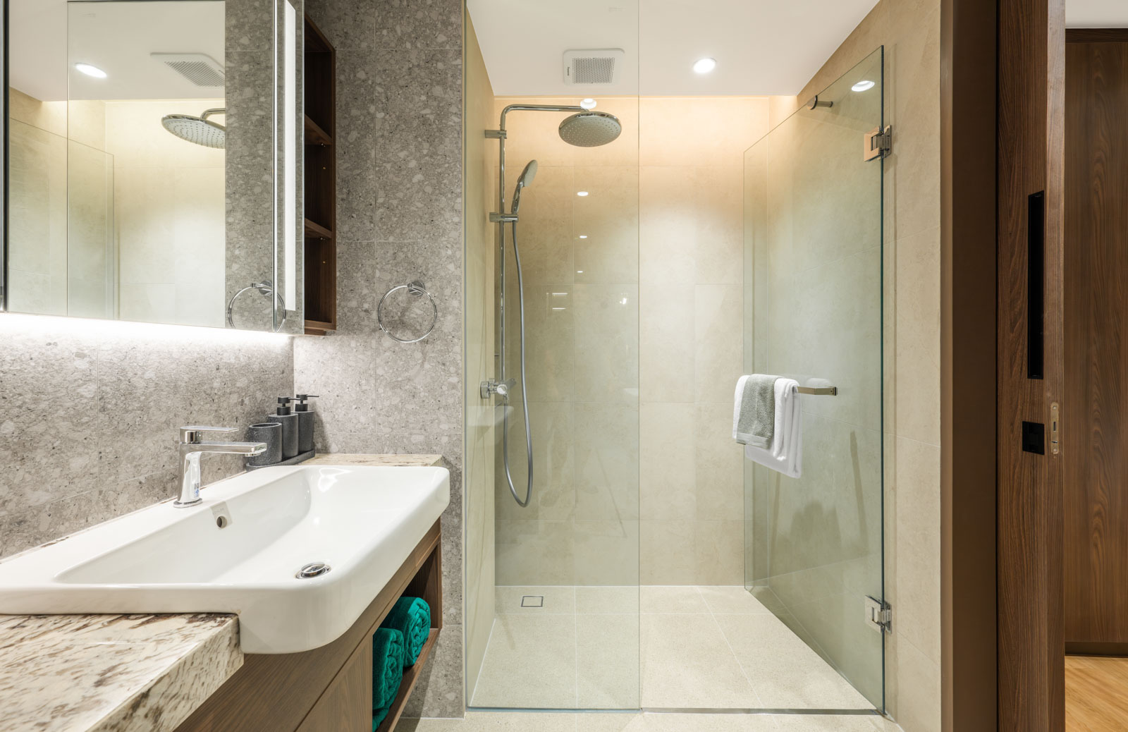 Luxury 3-Bedroom Penthouse in Laguna Golf Residences Hibiscus - Photo 29