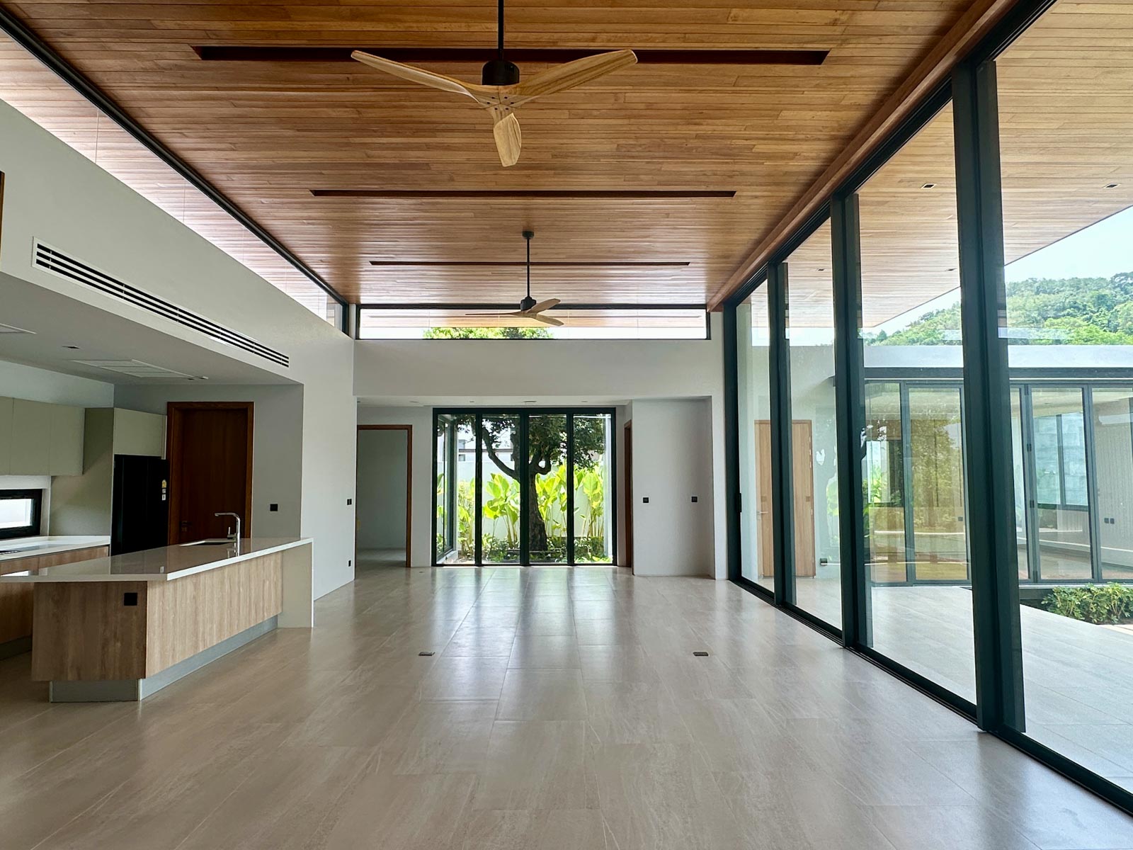 Botanica Foresta 4-Bedroom Resale - Ready to move & 1-Year Financing Plan - Photo 10