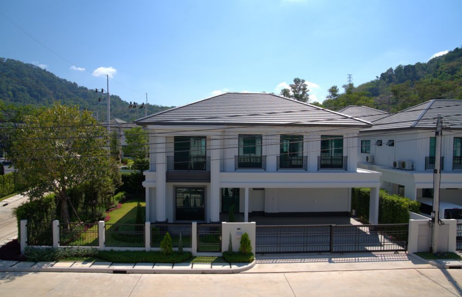 Setthasiri Koh Kaew Phuket 4 Bed Villa for Sale – Corner Plot, Solar Panels