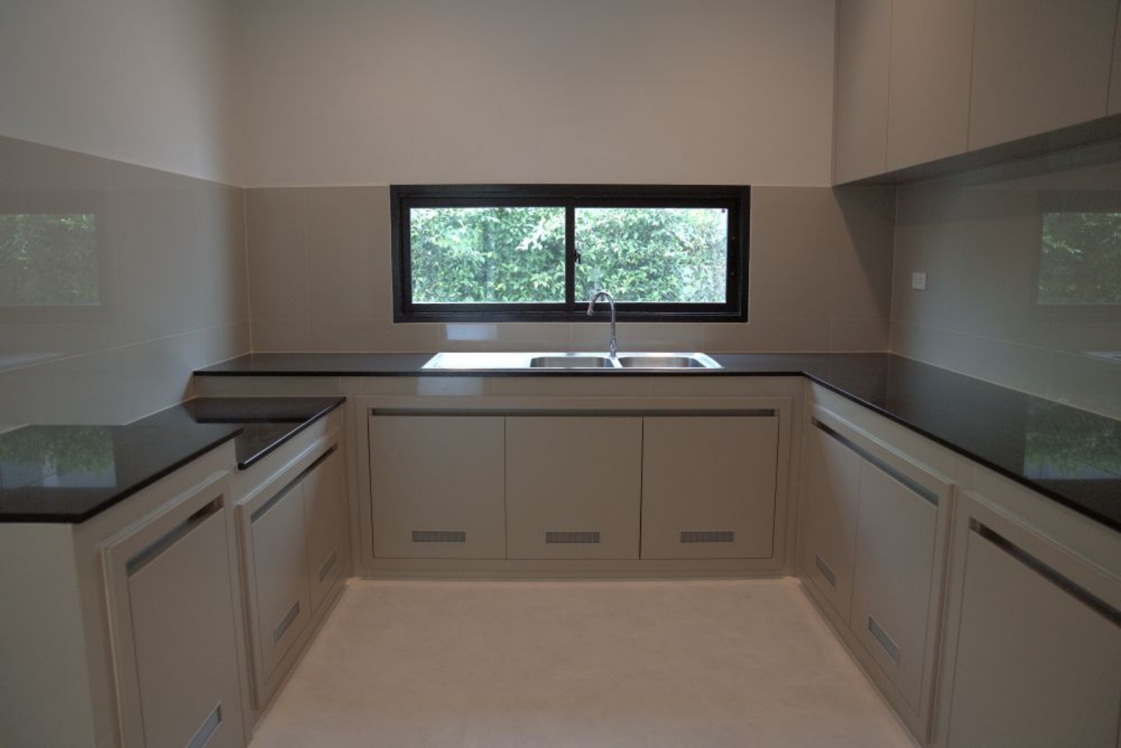 Setthasiri Koh Kaew Phuket 4 Bed Villa for Sale – Corner Plot, Solar Panels - Photo 7